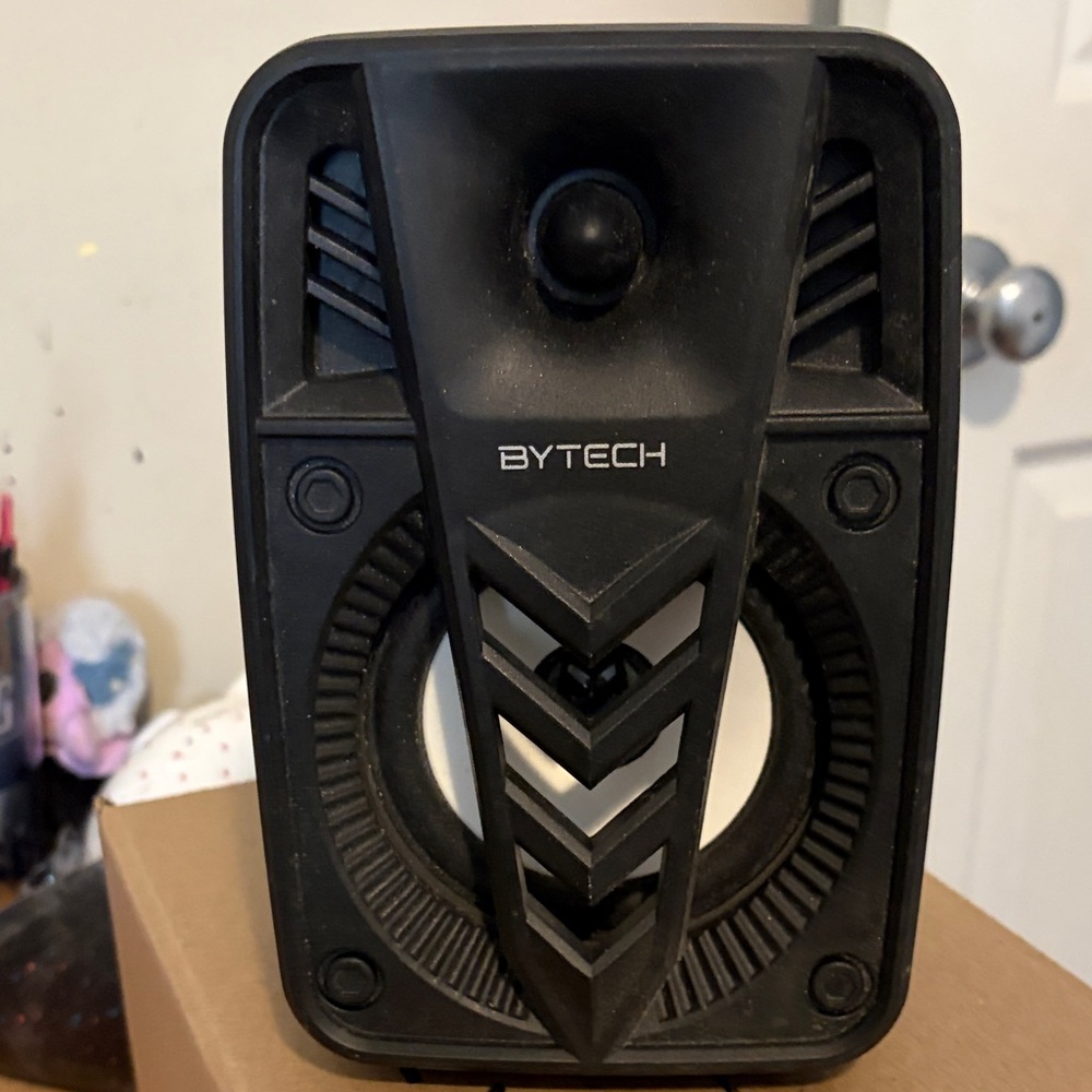 BYTECH Black Portable Speaker